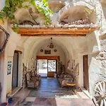 Szálloda Vintage Cave House