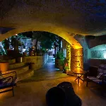 Szálloda Vintage Cave House 3*