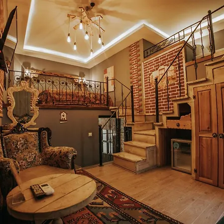 Hotel Vintage Cave House
