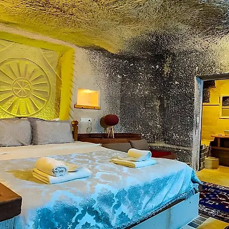 Vintage Cave House 3*