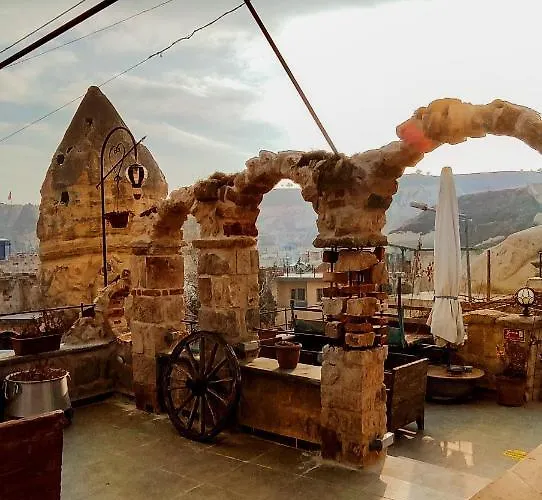 Vintage Cave House Hotel 3*