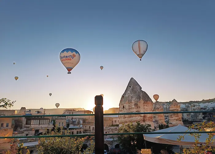 Vintage Cave House 3*